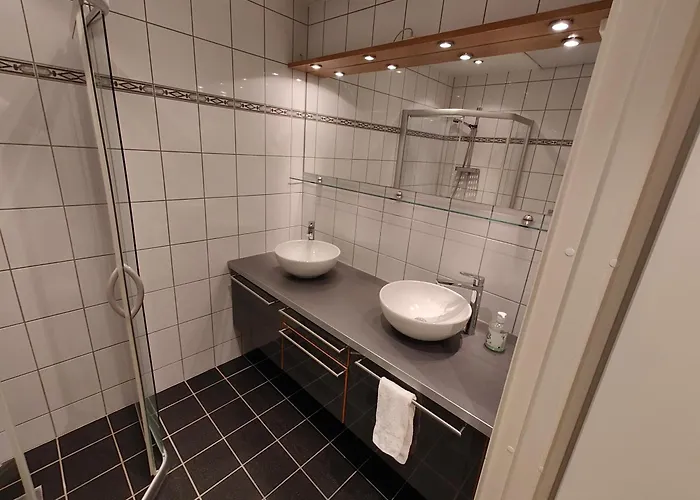 Apartament Modern In *